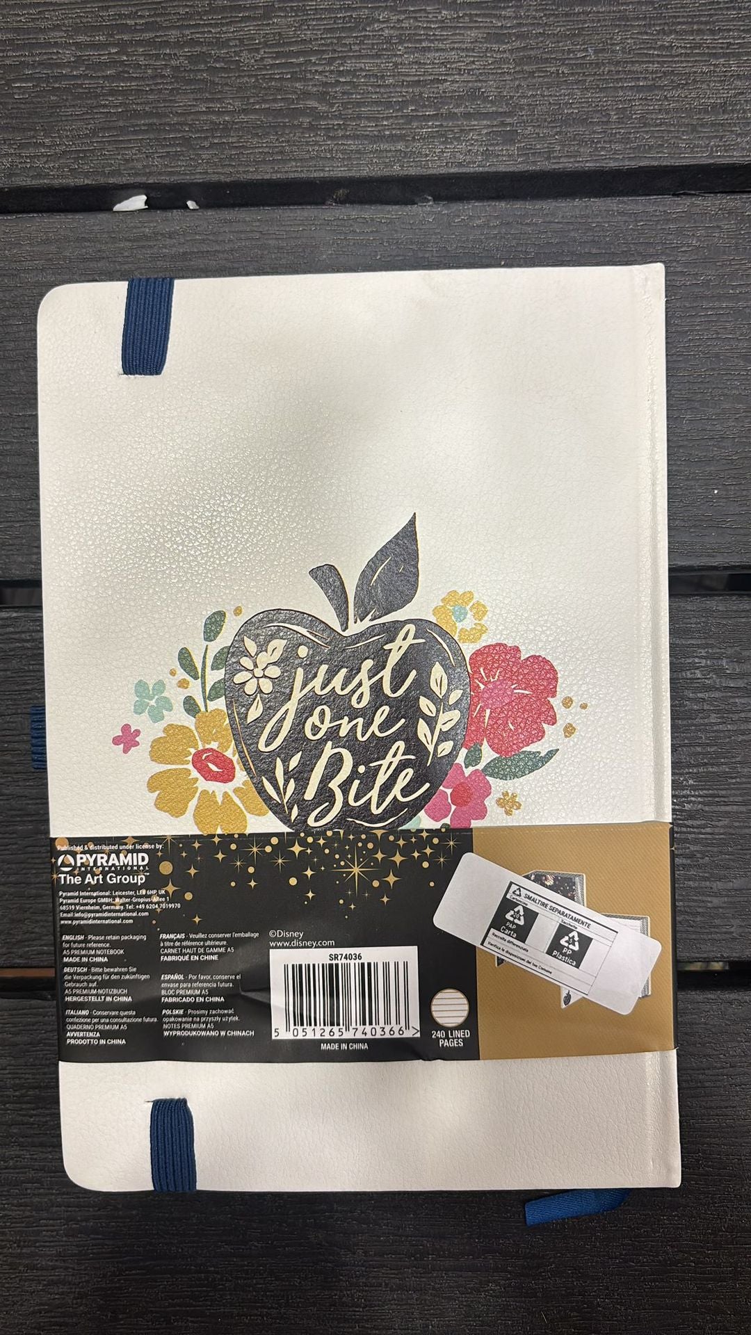 Quaderno A5 Premium Disney Princess Snow White Just One Bite - Sr74036 Quaderno A5 Premium Disney Princess Snow White Just One Bite - Sr74036
